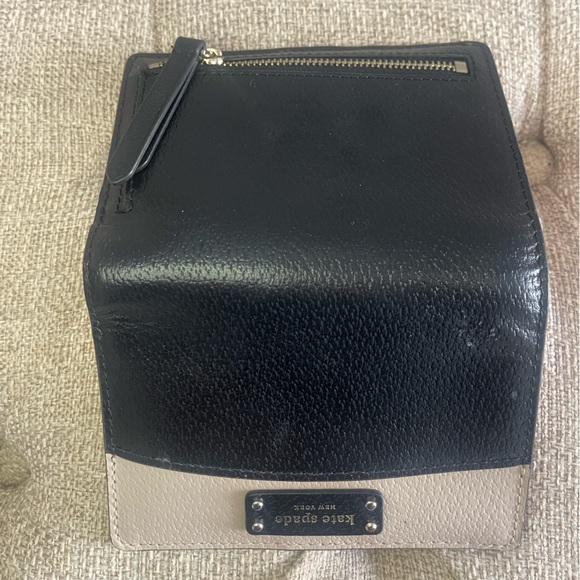 Kate Spade Wallet - Picture 2 of 3